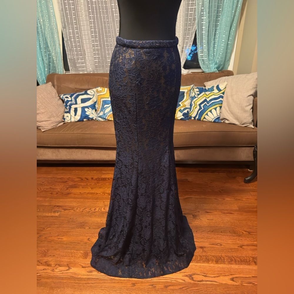 La Femme Navy Lace Skirt in size 6